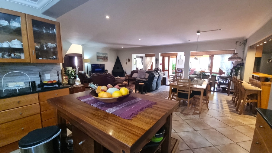 3 Bedroom Property for Sale in Melodie North West